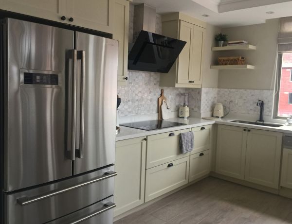 Cabinet Pulls Installation in Porter