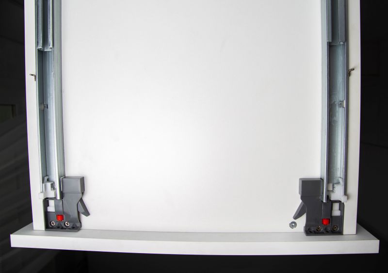 Cabinet Pulls Replacement detail